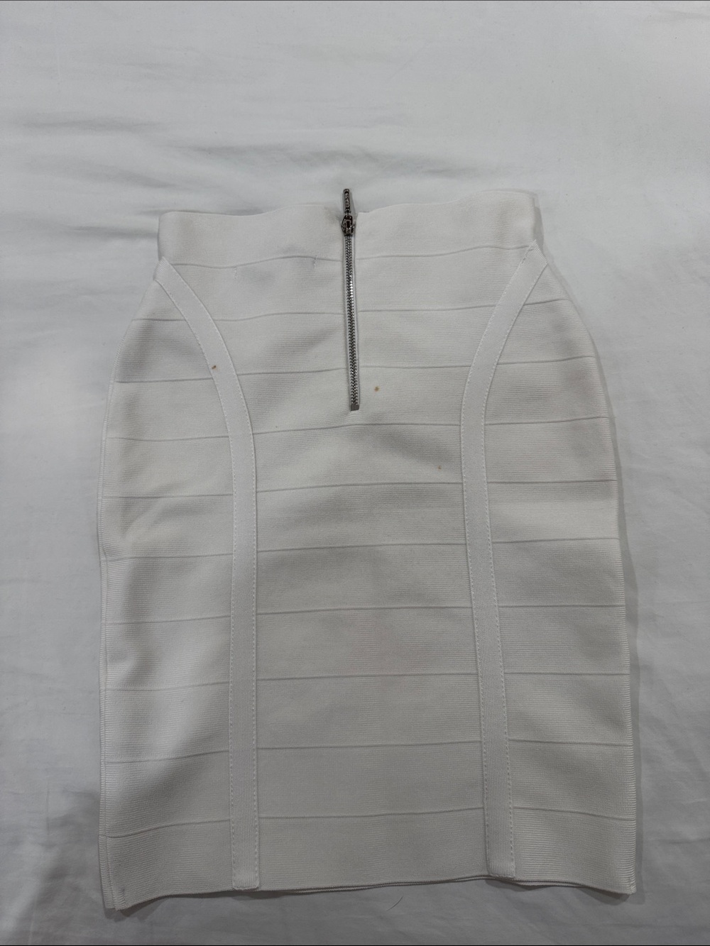 White GUESS women skirt